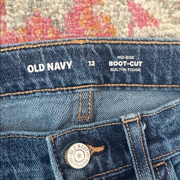 Old Navy Girls Mid-Rise Blue Boot-Cut Jeans - like new - Picture 2 of 4